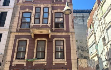 9- Zambak Sokak ve Müstehcen İstanbul