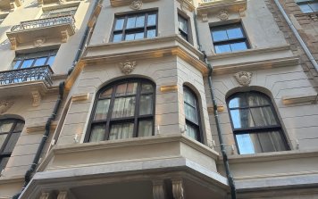 19- Büyük Parmakkapı Sokak ve Afrika Han