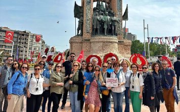 33- Beyoğlu Luvr Apartmanı