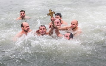 Haliç'te Haç Atma Töreni ve Fener Balat Gezisi